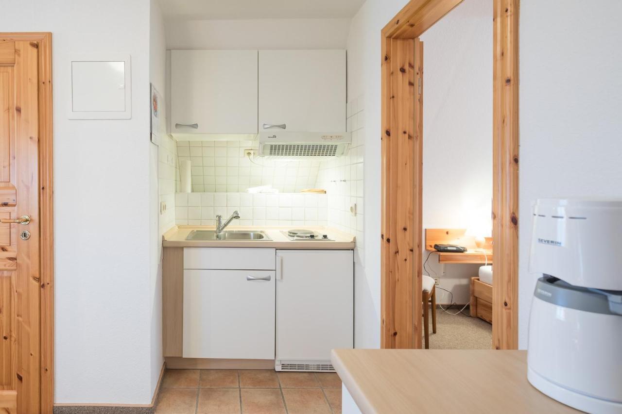 Direkt Am Deich - Ferienwohnung Amrum Im Gaestehaus Am Badedeich Dagebüll Esterno foto