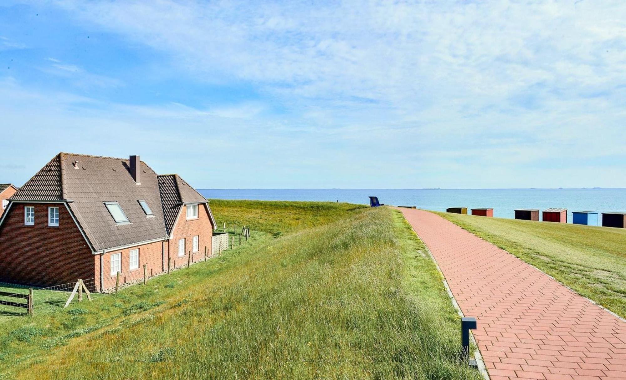 Direkt Am Deich - Ferienwohnung Amrum Im Gaestehaus Am Badedeich Dagebüll Esterno foto